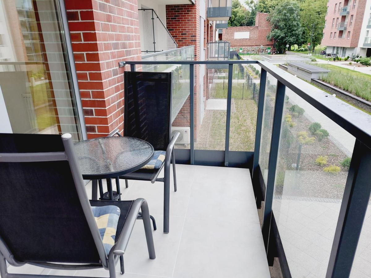 Mak Apartment Grobla - Free Parking - 3 Rooms Гданьск Экстерьер фото